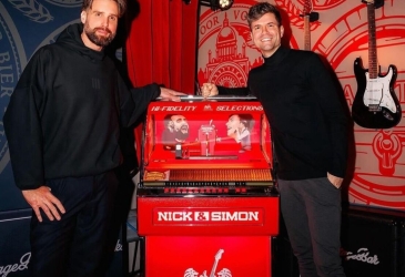 Nick & Simon